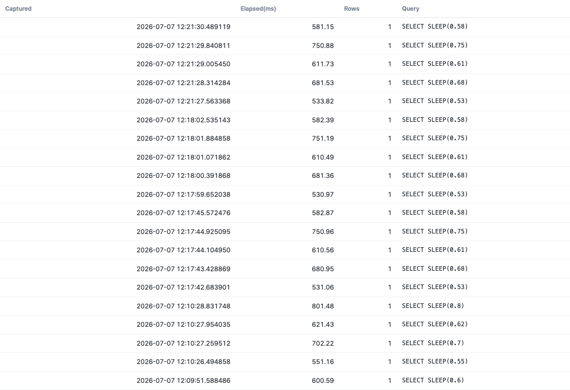 슬로우쿼리 카드. sub-second 쿼리가 실측 ms로 나온다(SLEEP 0.58=581ms, 0.75=750ms). 구코드는 전부 0. 시각은 UTC로 고정